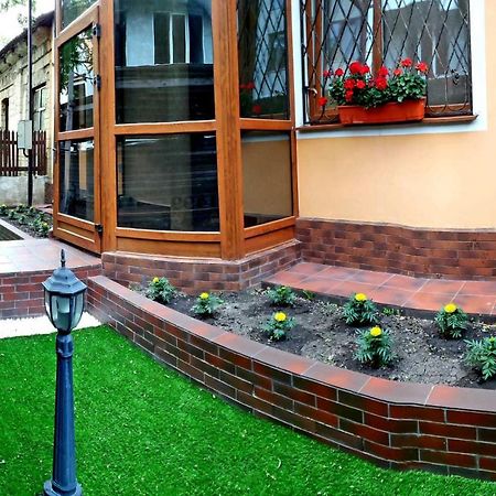 Unique 1 Bd Apt Dt W/Free Parking And Wi-Fi Apartamento Chisinau Exterior foto