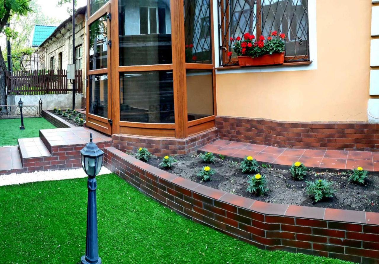 Unique 1 Bd Apt Dt W/Free Parking And Wi-Fi Apartamento Chisinau Exterior foto