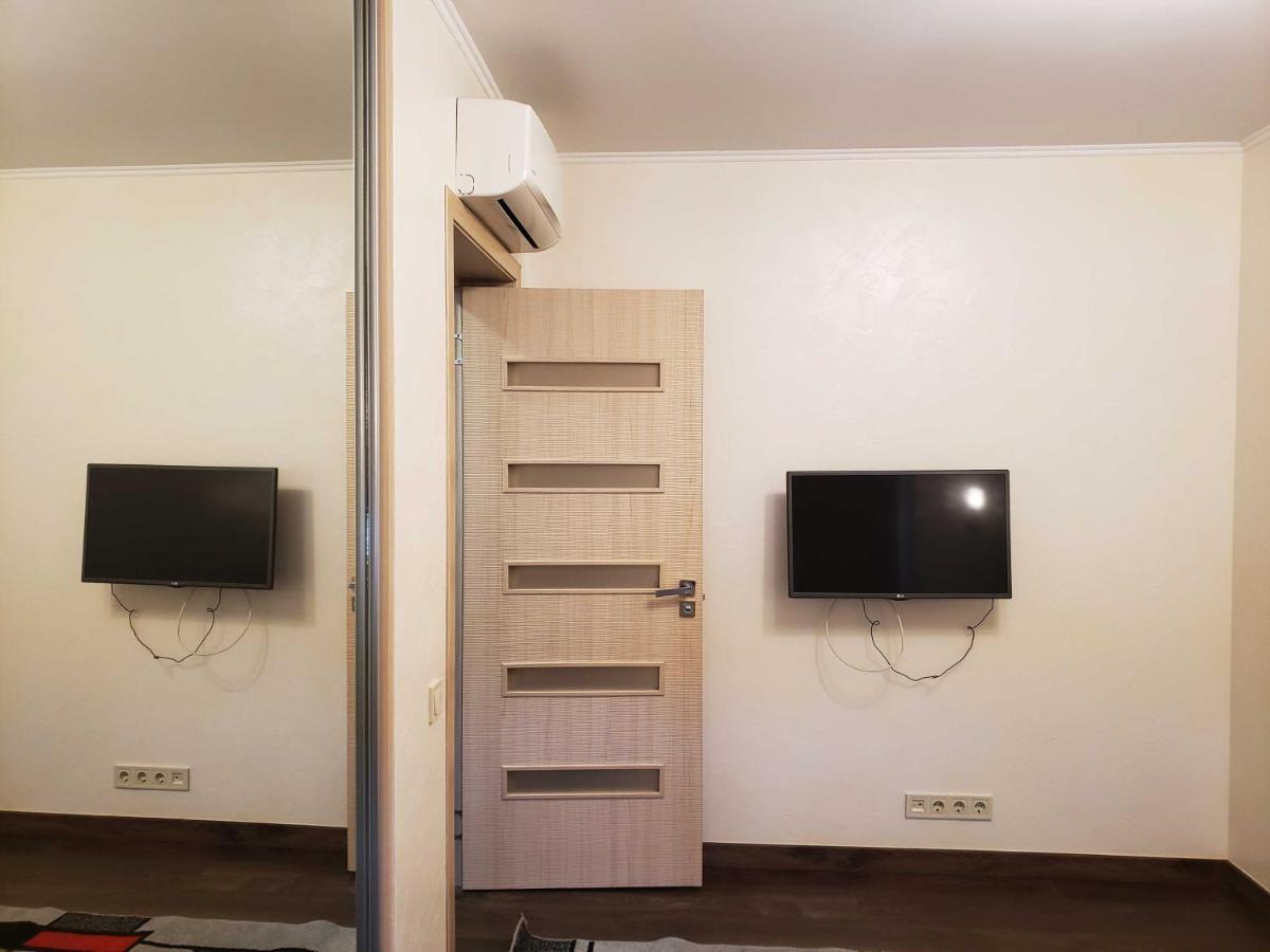 Unique 1 Bd Apt Dt W/Free Parking And Wi-Fi Apartamento Chisinau Exterior foto