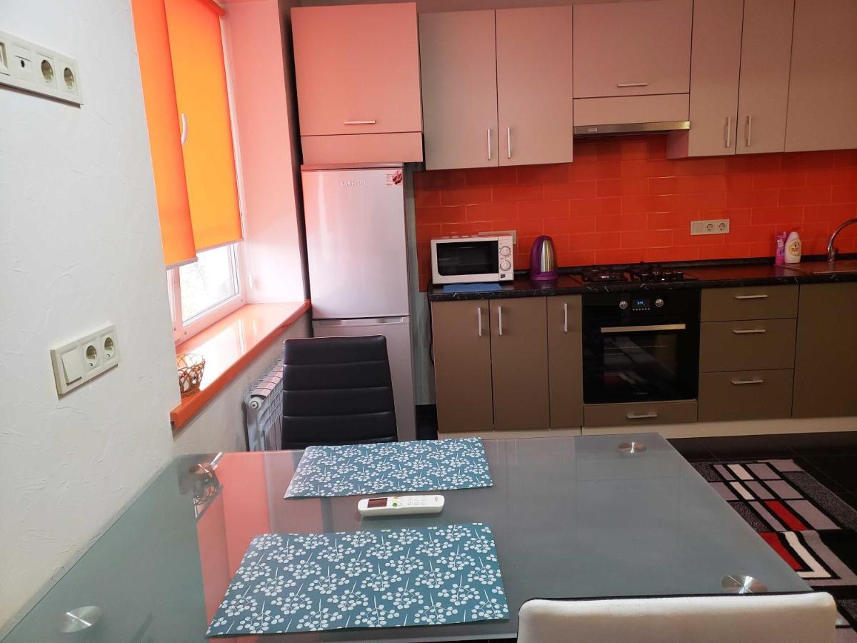 Unique 1 Bd Apt Dt W/Free Parking And Wi-Fi Apartamento Chisinau Exterior foto