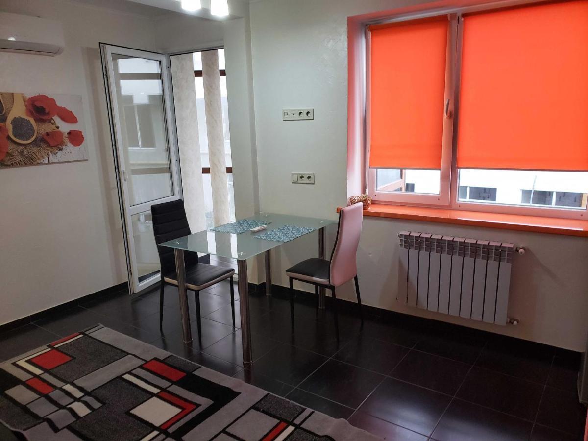 Unique 1 Bd Apt Dt W/Free Parking And Wi-Fi Apartamento Chisinau Exterior foto